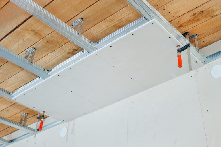 Installation faux plafond